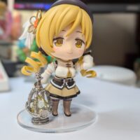 <span class="title">【アニメグッズ】ねんどろいど 2946 巴マミ 〈ワルプルギスの廻天〉Ver. べーしっく　レビュー